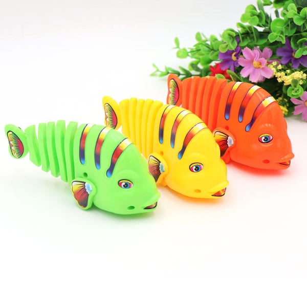 Plastic Wind-Up Wiggle Fish Toys