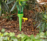 Automatic plant water dripping spikes